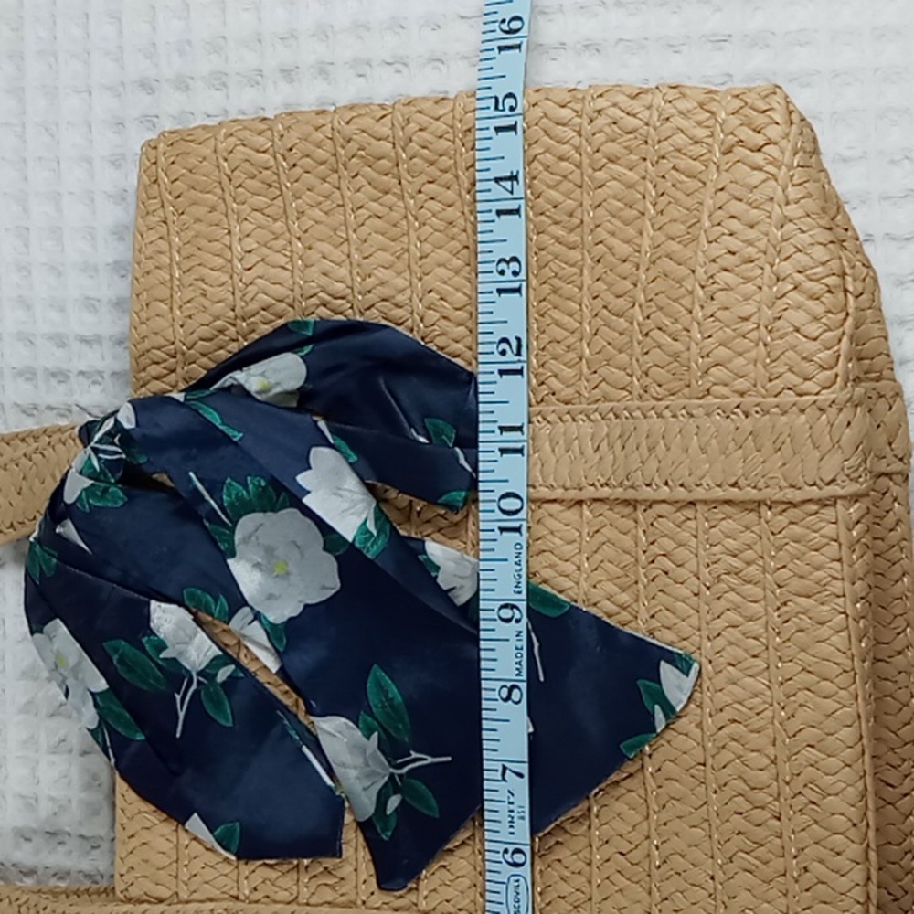 NWT Draper James Everyday Straw Bag w/Removable Navy Floral Scarf - Picture 8 of 12